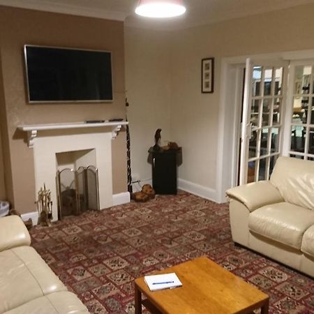Sandown Manor Luaran gambar