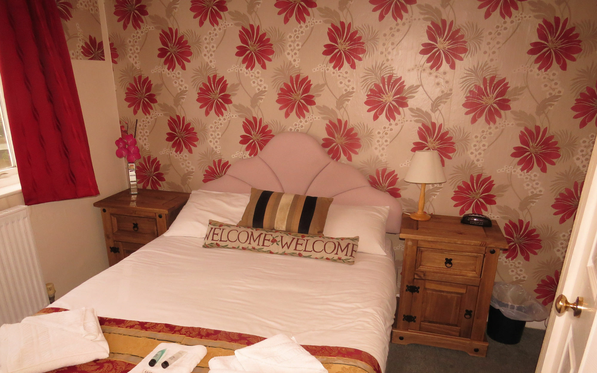 Sandown Manor Luaran gambar