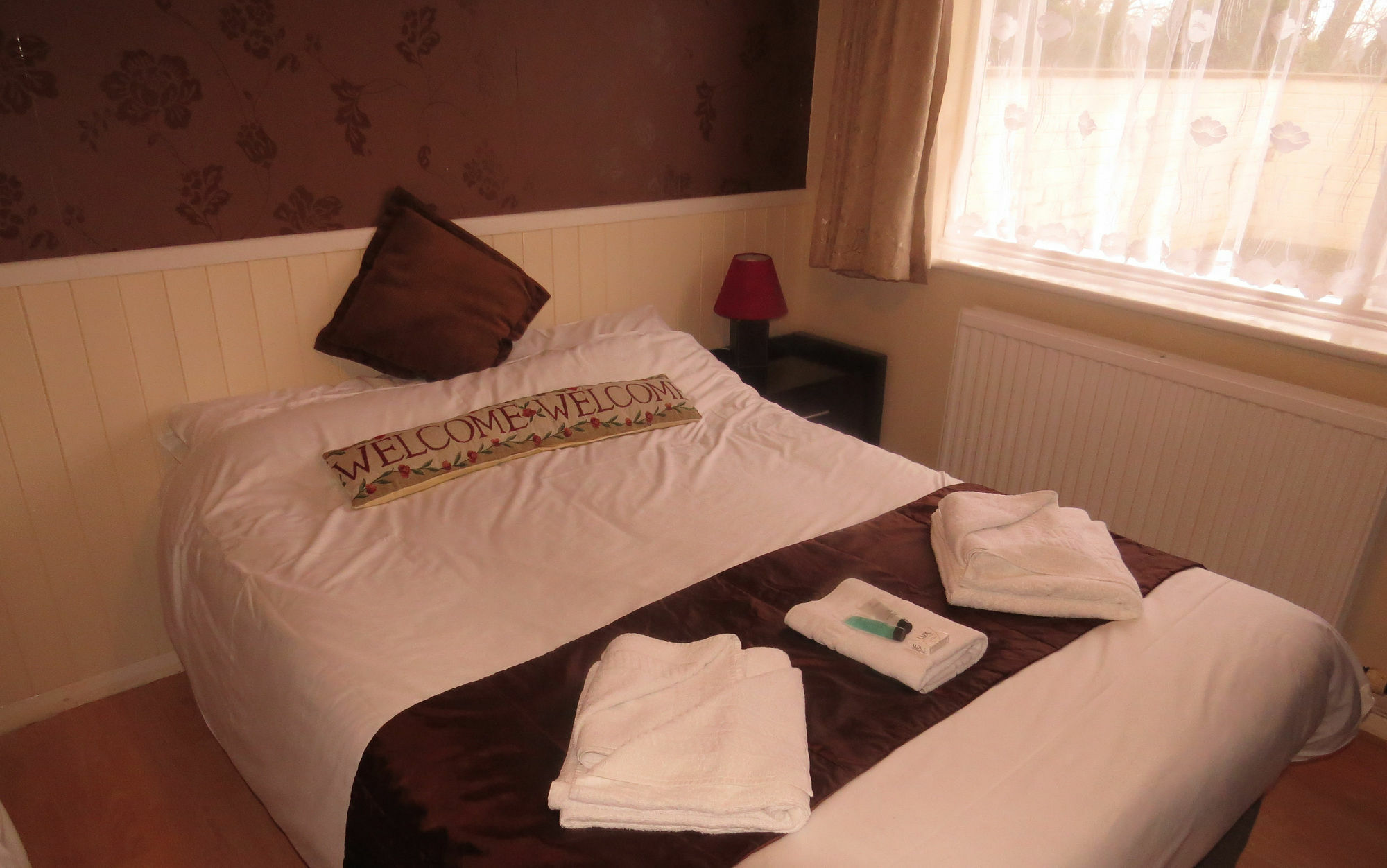 Sandown Manor Luaran gambar