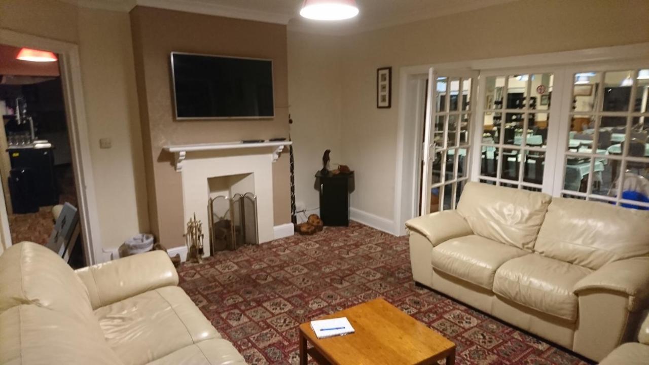 Sandown Manor Luaran gambar