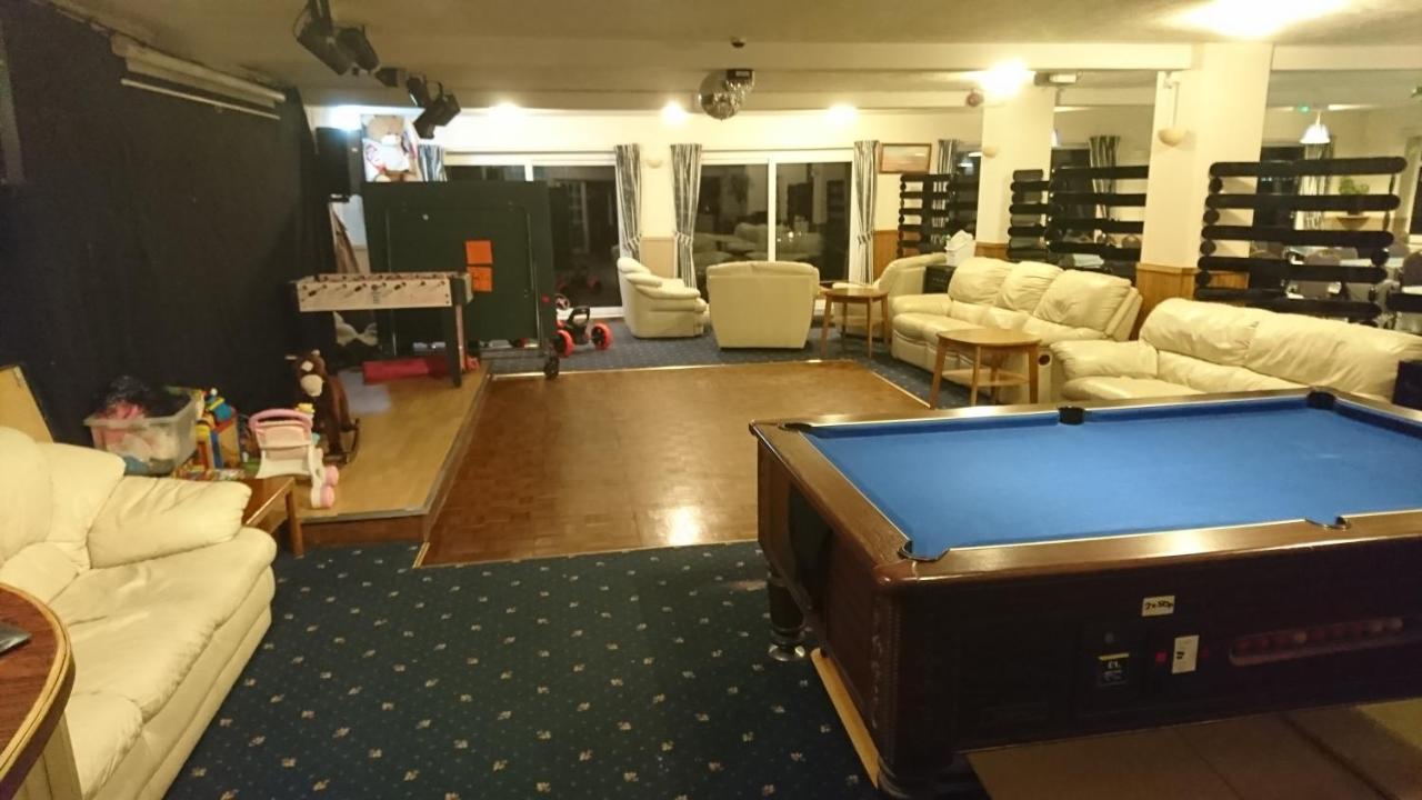 Sandown Manor Luaran gambar